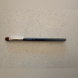 MAC Cosmetics 248 Brush